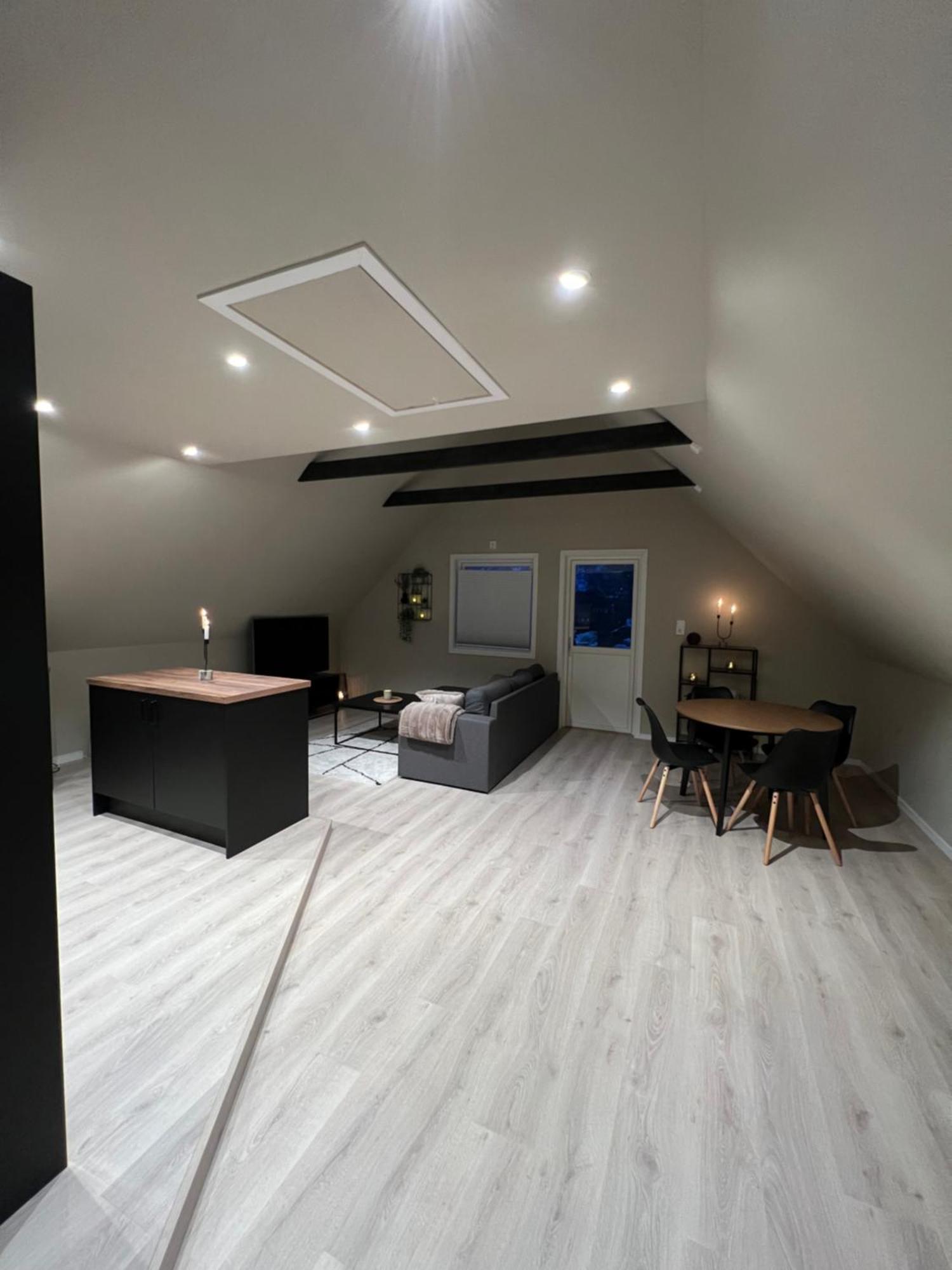 Central Apartment In Сволвер Екстер'єр фото